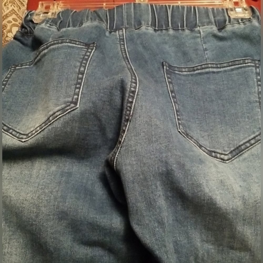 Flare Leg Distressed Jeans - Picture 5 of 6